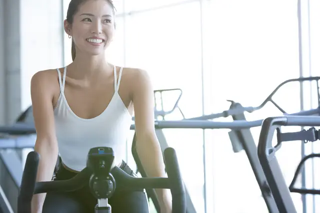 筋トレと有酸素運動どっちが痩せる？目的別フィットネスの選び方