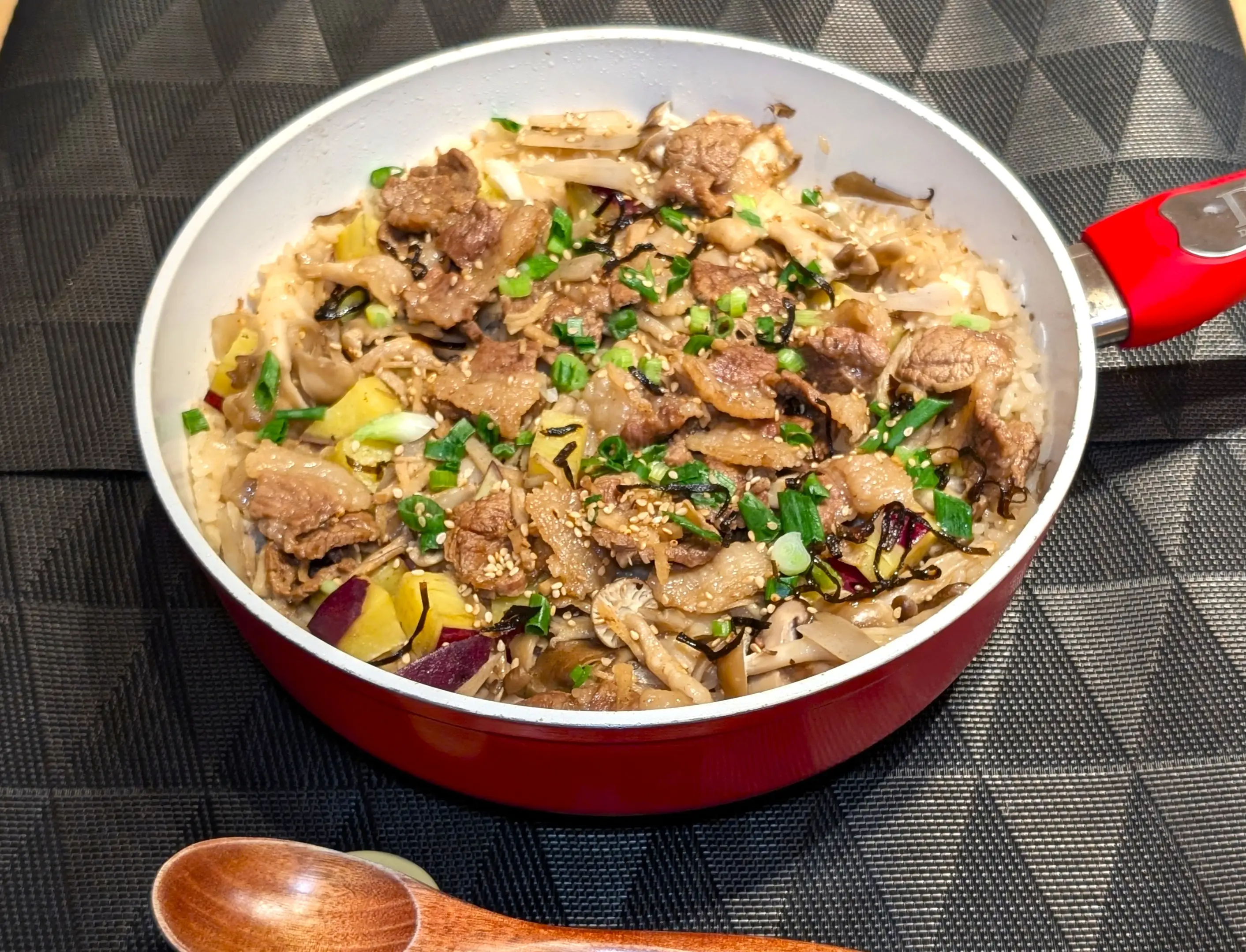 【管理栄養士監修】フライパン一つでスペイン料理の完成✨＜フライパンDE和風パエリア＞